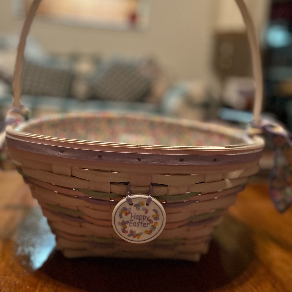Longaberger 2000 Easter Basket - Picture 4 of 15